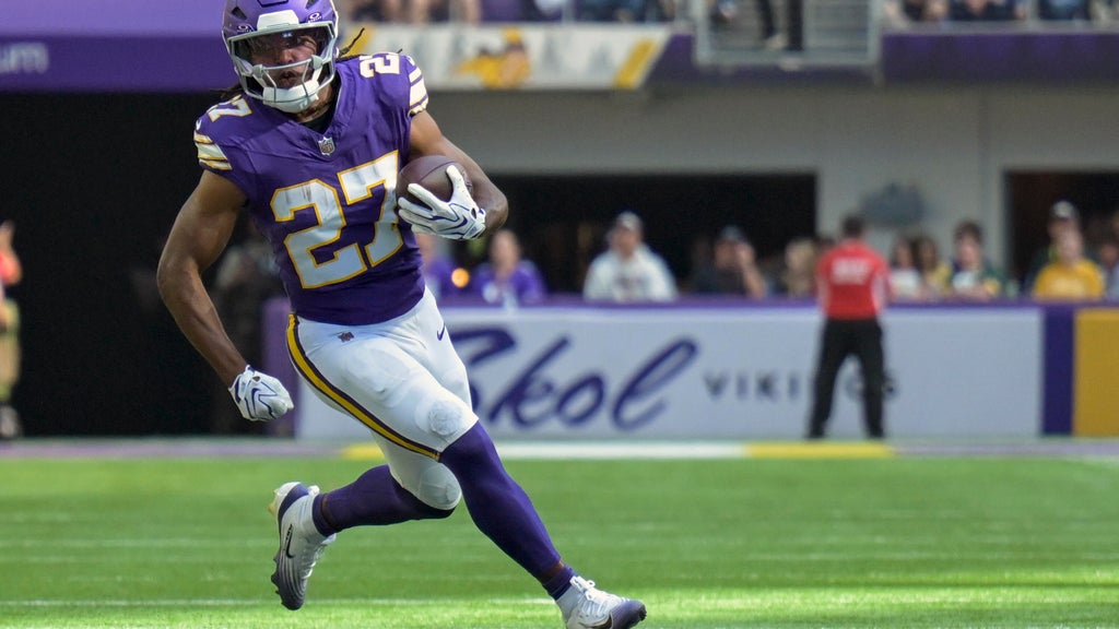 Vikings return RB Jordan Mason from injured reserve after broken thumb kept him out last 4 games — WCCO / CBS Minnesota, Pleasanton Sports news