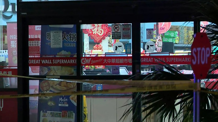 ‘I started running’ | Employees at Chinatown shopping center in Houston describe chaos during shootout between man and security officer — KENS 5 (San Antonio)