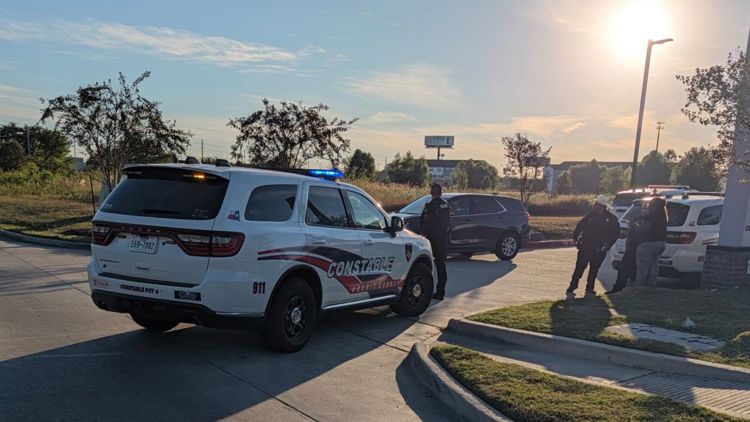 15-year-old riding electric scooter involved in crash near FM 1960, deputies say — KHOU 11 (Houston), Pleasanton Community news