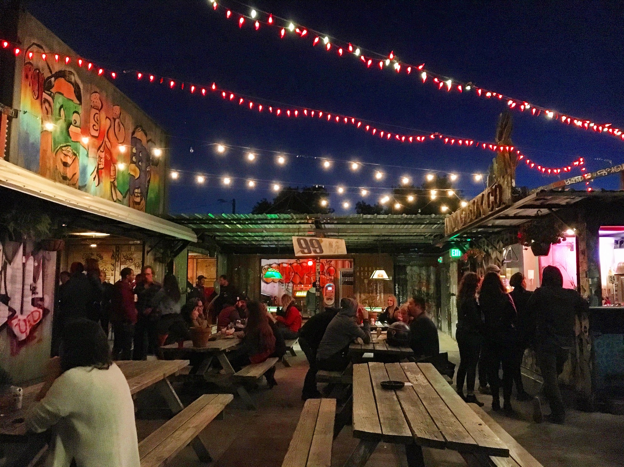 Eli’s Mile High Club starts closure countdown, and Seniore’s Pizza shutters Berkeley branch — The Oaklandside, Pleasanton Dining news