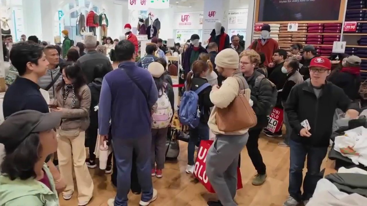 Crowds line up for grand opening of new Uniqlo store in SF — KTVU FOX 2 Bay Area, Pleasanton Business news