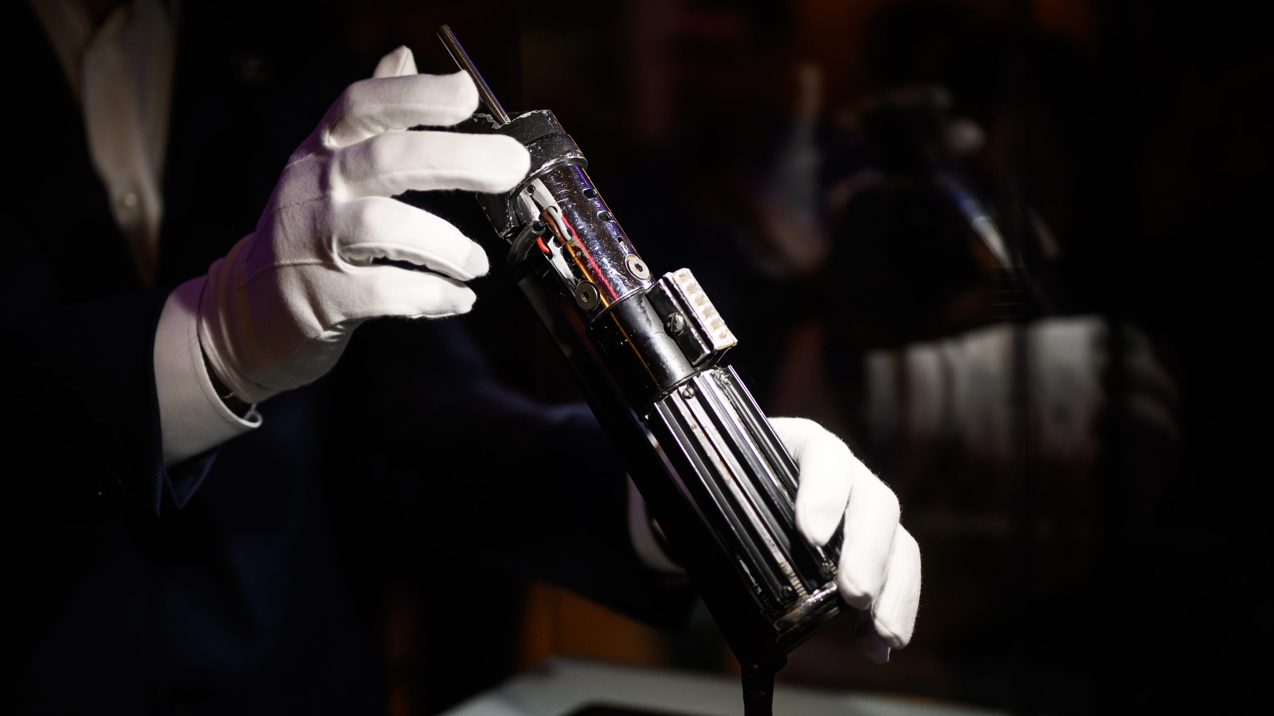 Darth Vader's 'Empire Strikes Back' lightsaber goes up for auction — KTVU FOX 2 Bay Area, Pleasanton Community news